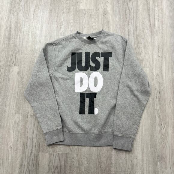 Nike Just Do It Fleece Crewneck Sweatshirt Men's Small Gray CK2239-063 Swoosh - Picture 1 of 8
